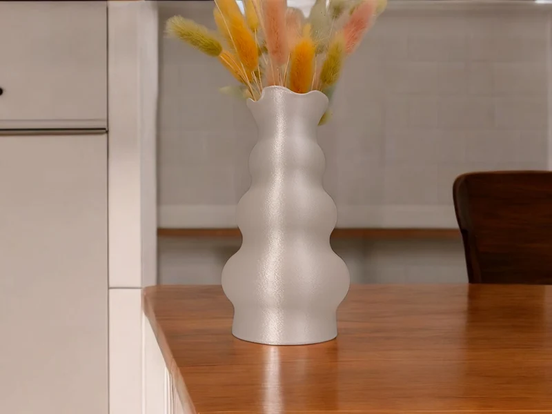 Vase moderne en forme de tête avec design tulipe