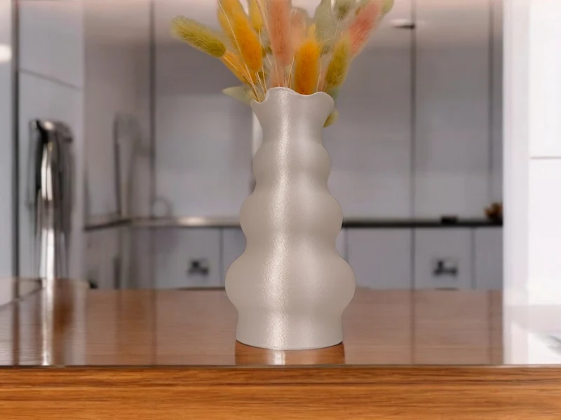 Vase moderne en forme de tête avec design tulipe