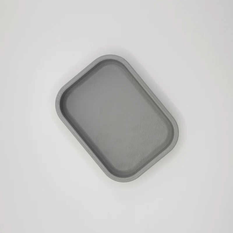 Plateau de rangement minimaliste pour clés et pièces