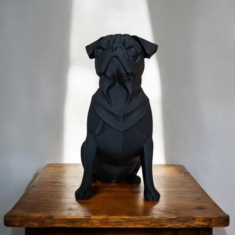 Sculpture minimaliste noire d'un carlin
