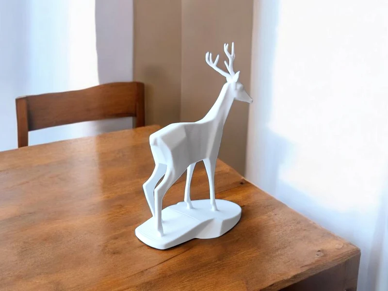 Élégante sculpture de cerf pour un intérieur d'inspiration naturelle