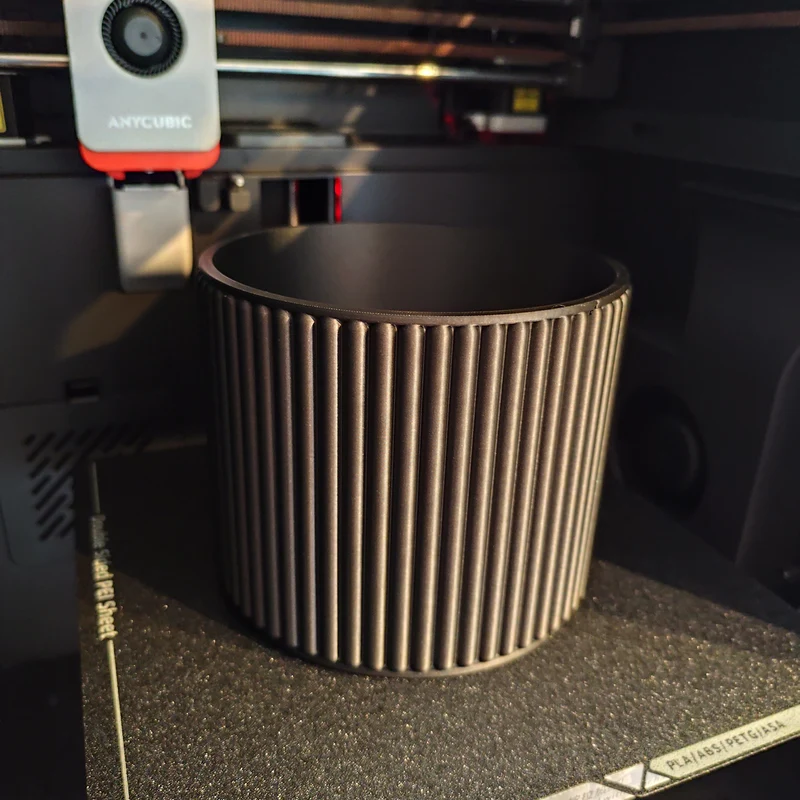 Pot de rangement moderne côtelé pour salle de bain et maquillage