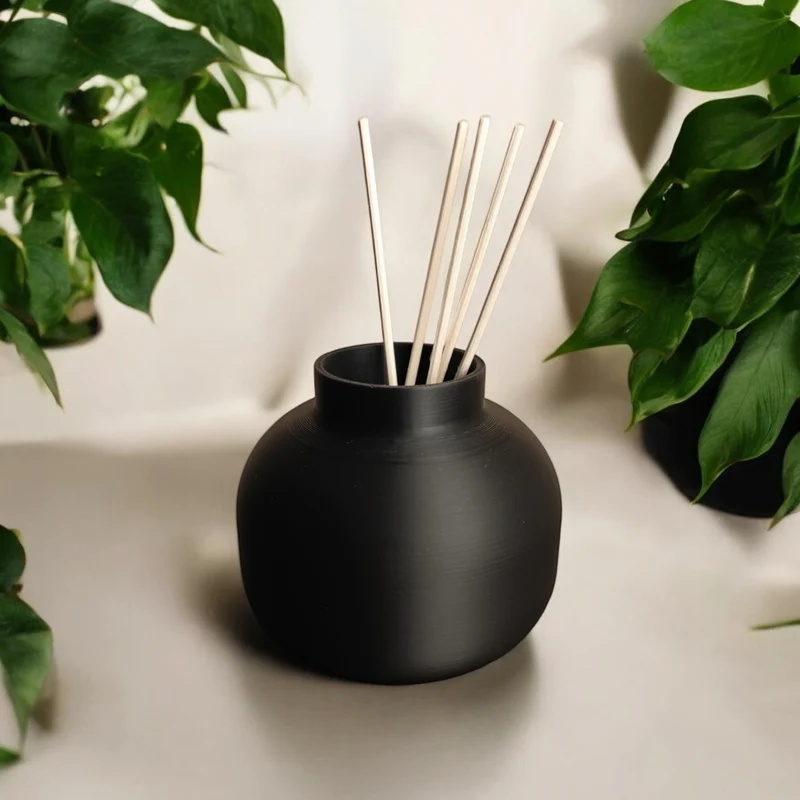 Contenant minimaliste pour le rangement des bâtons d'encens
