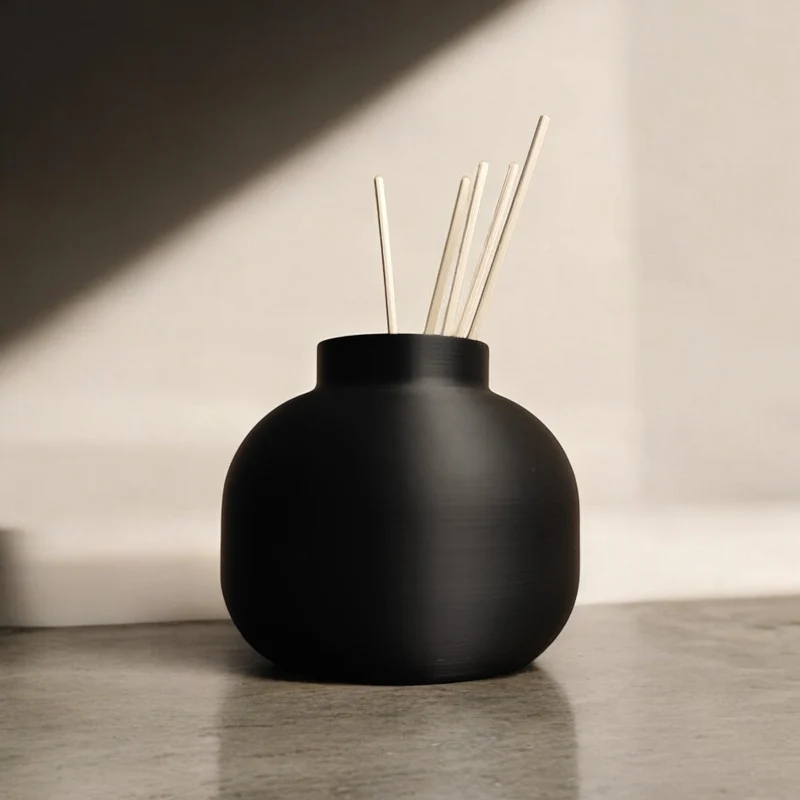 Contenant minimaliste pour le rangement des bâtons d'encens
