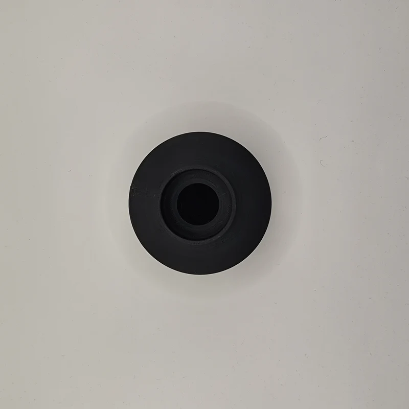 Contenant minimaliste pour le rangement des bâtons d'encens
