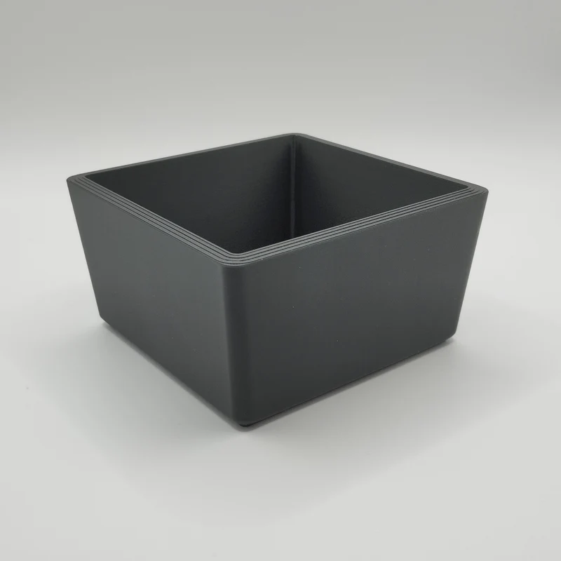 Pot minimaliste carrée pour succulentes