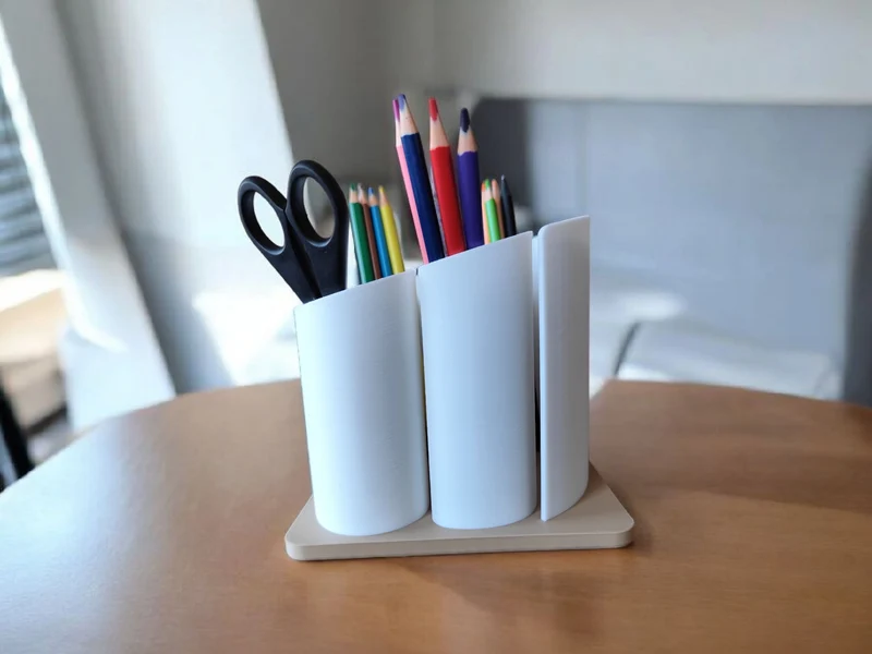 Organisateur de bureau moderne ondulé à quatre compartiments