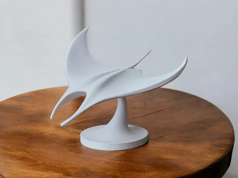 Sculpture décorative de raie blanche