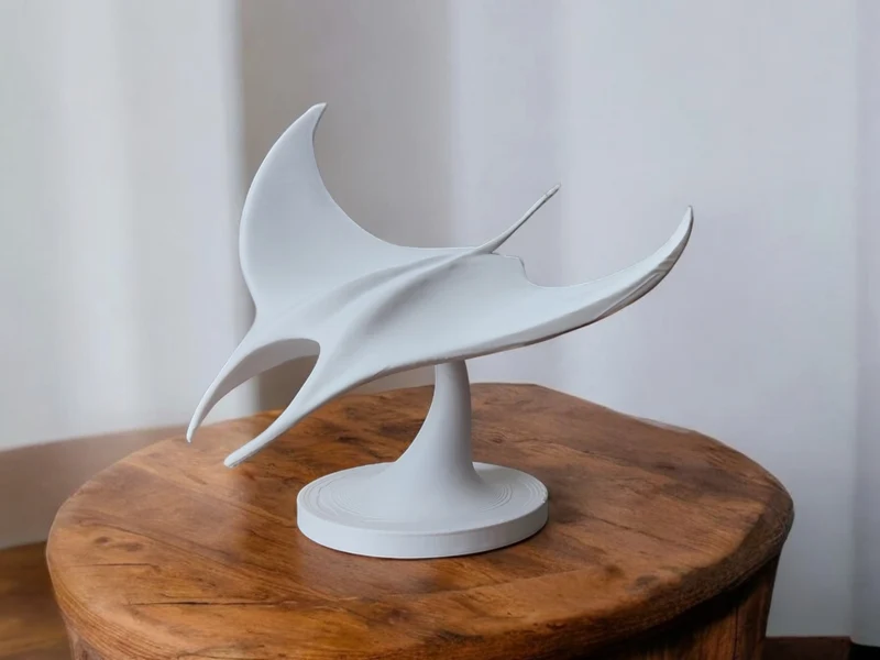 Sculpture décorative de raie blanche