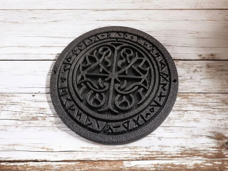 Sous-verre d'inspiration celtique avec des runes