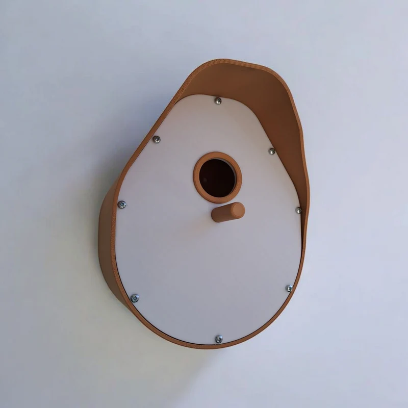Nichoir moderne incurvé avec toit en forme de cloche