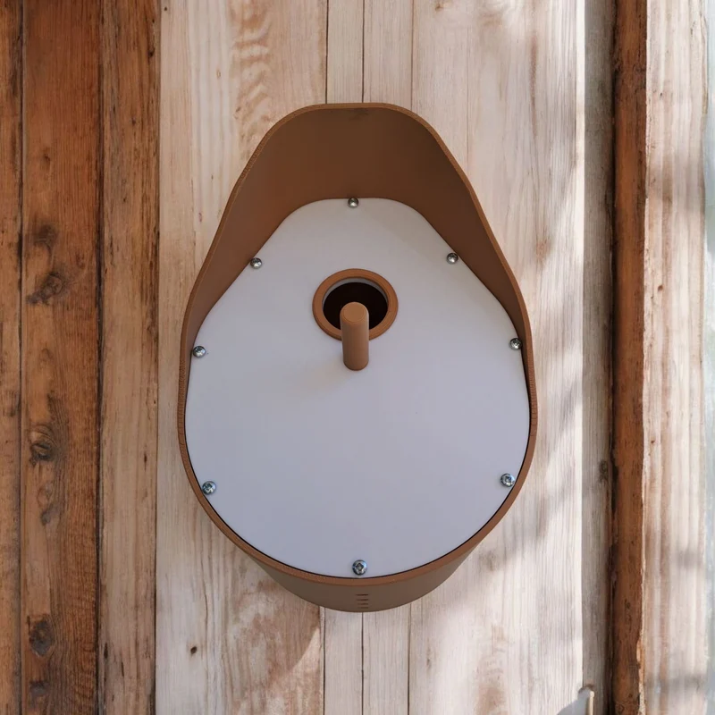 Nichoir moderne incurvé avec toit en forme de cloche