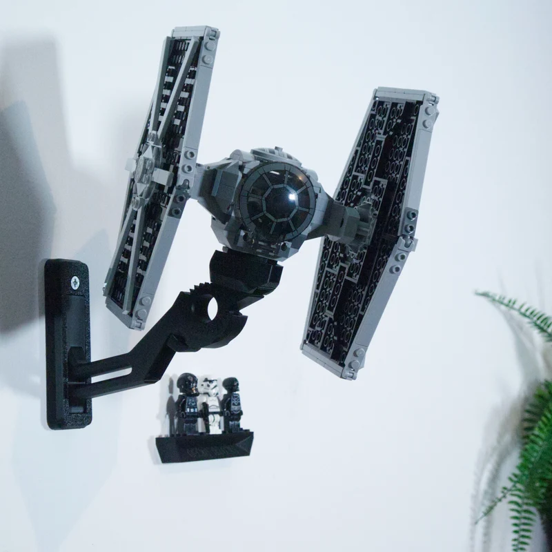 Support mural réglable pour TIE Fighter 75300