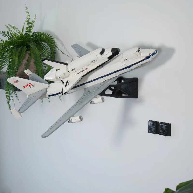Support mural réglable pour modèle de navette spatiale de la NASA