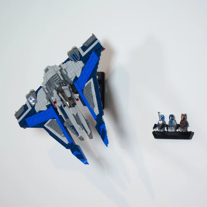 Support mural réglable pour le Starfighter Mandalorien 75316