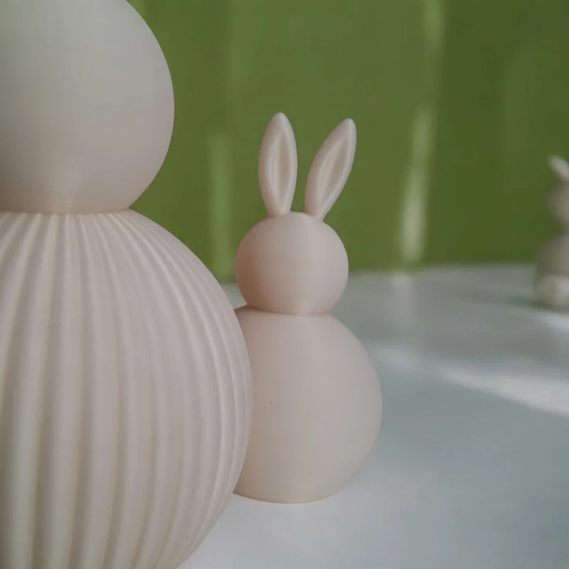 Ensemble moderne lapin de Pâques côtelé en deux tailles