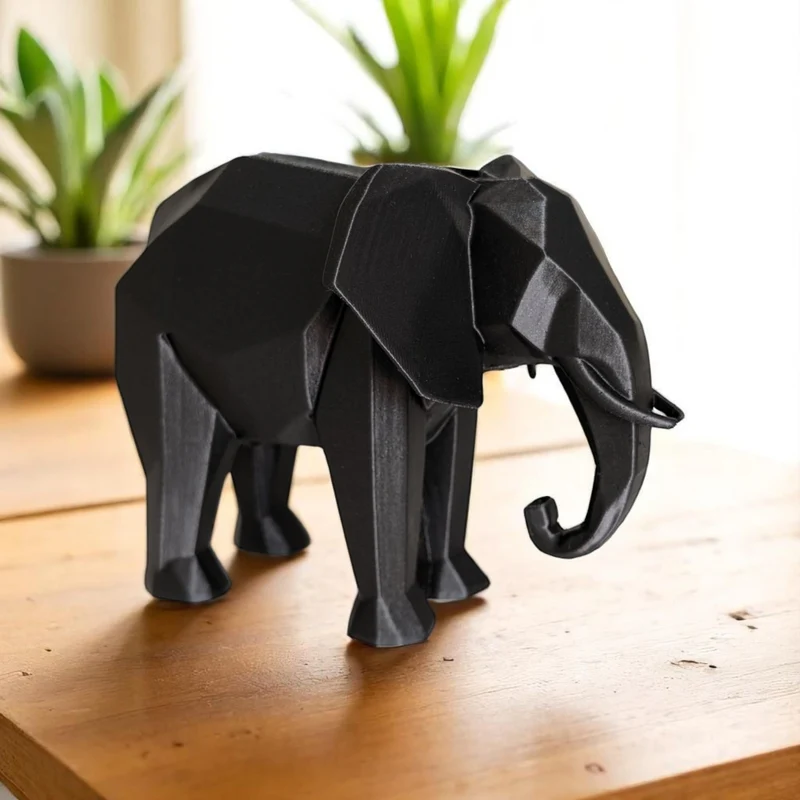 Sculpture d'éléphant low-poly minimaliste moderne