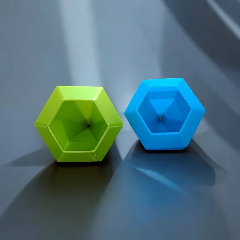 Pointe d'arrosage hexagonale pour plantes en été