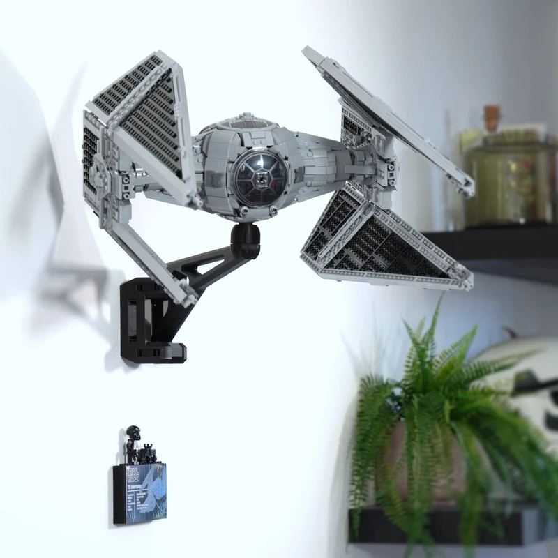Support mural réglable pour Intercepteur Tie UCS