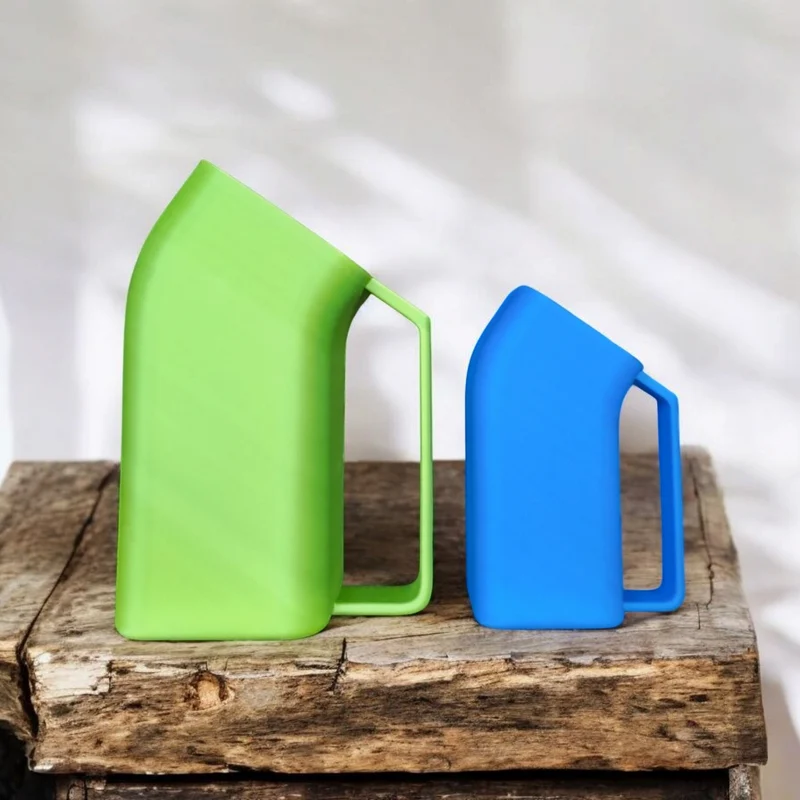 Gamelle courbée moderne pour chiens et chats