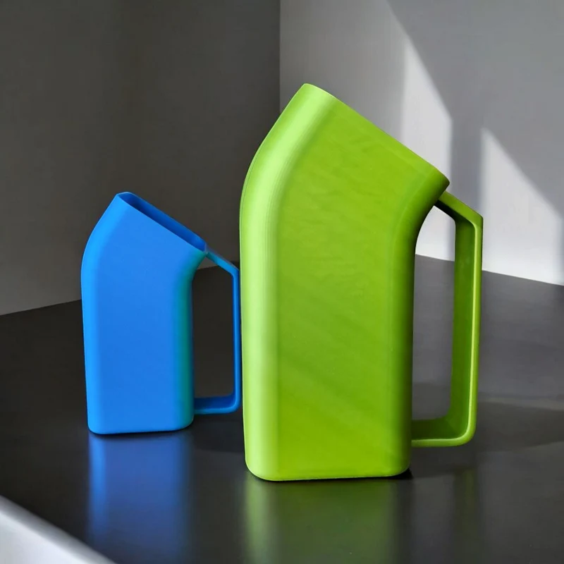 Gamelle courbée moderne pour chiens et chats