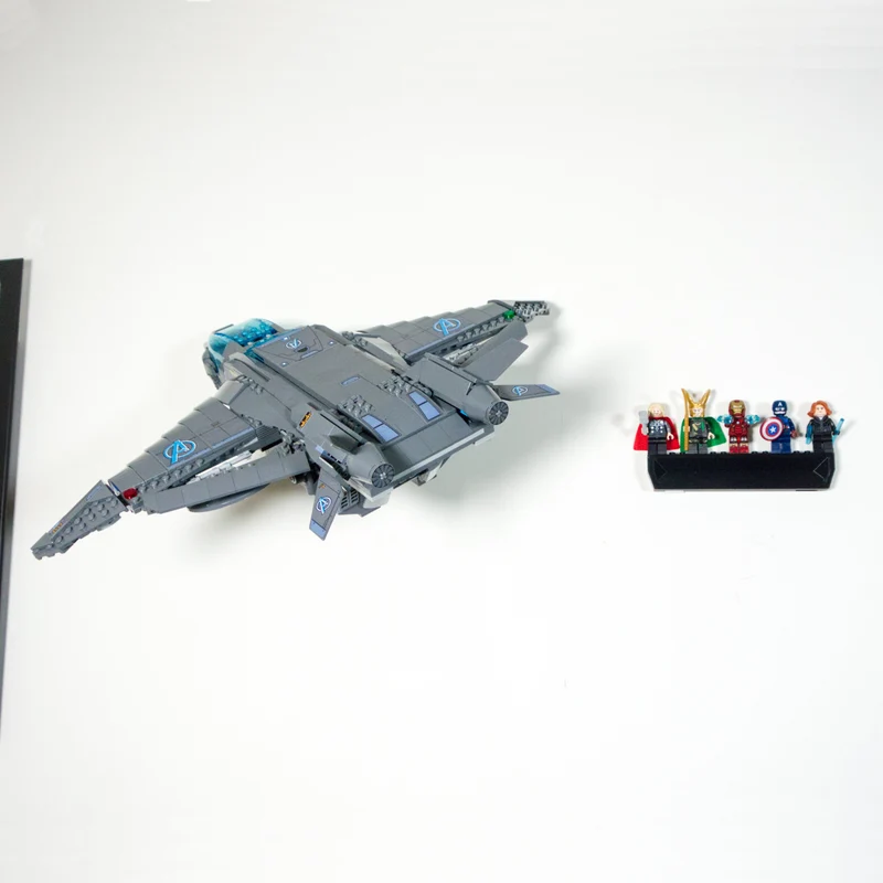 Support mural réglable pour le Quinjet des Avengers 76248