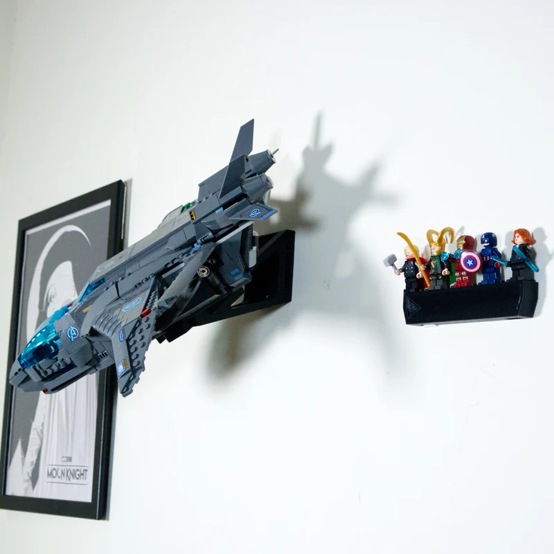 Support mural réglable pour le Quinjet des Avengers 76248