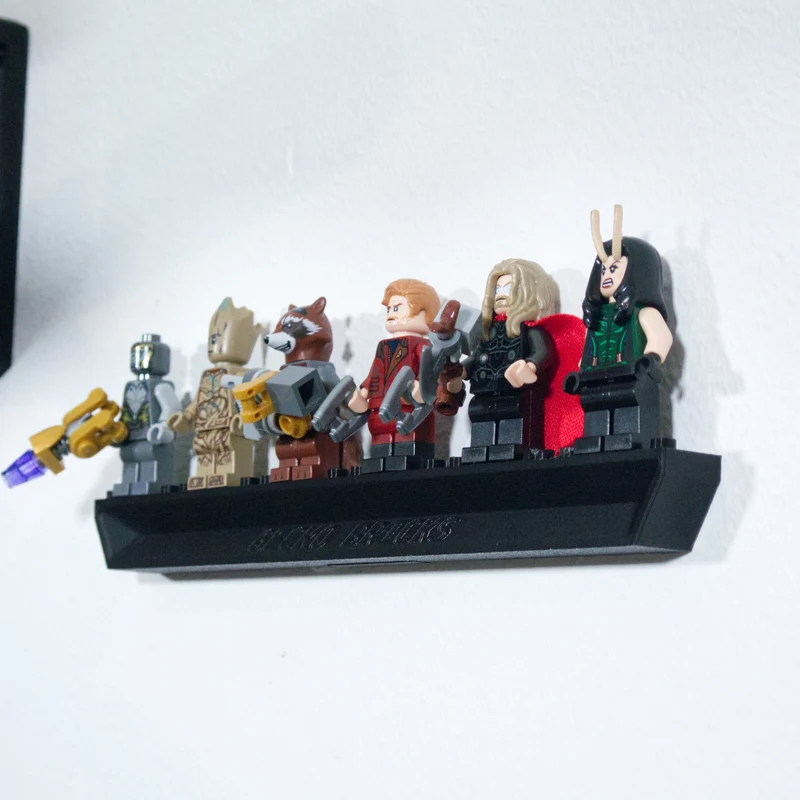 Support mural pour le vaisseau Marvel Guardians Galaxy 76193