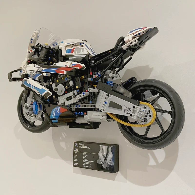 Support mural pour BMW M 1000RR 42130