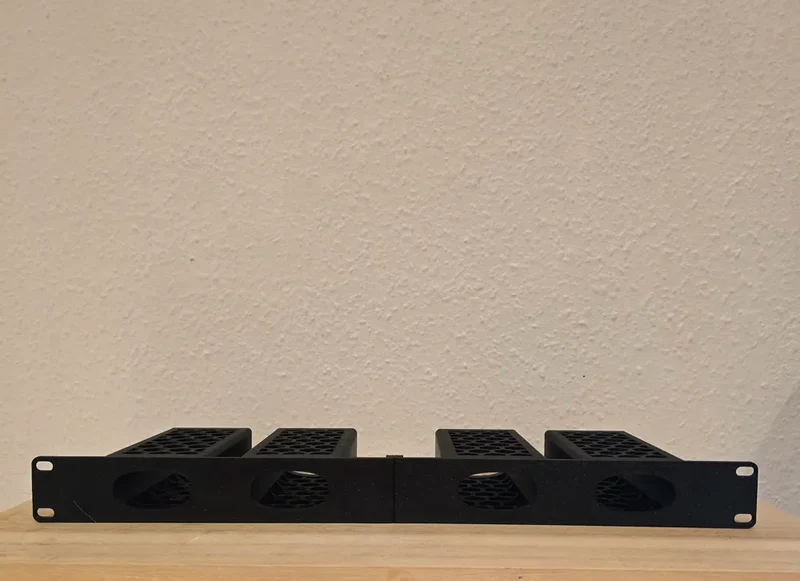Support de montage en rack 19" pour appareils UniFi AI Port
