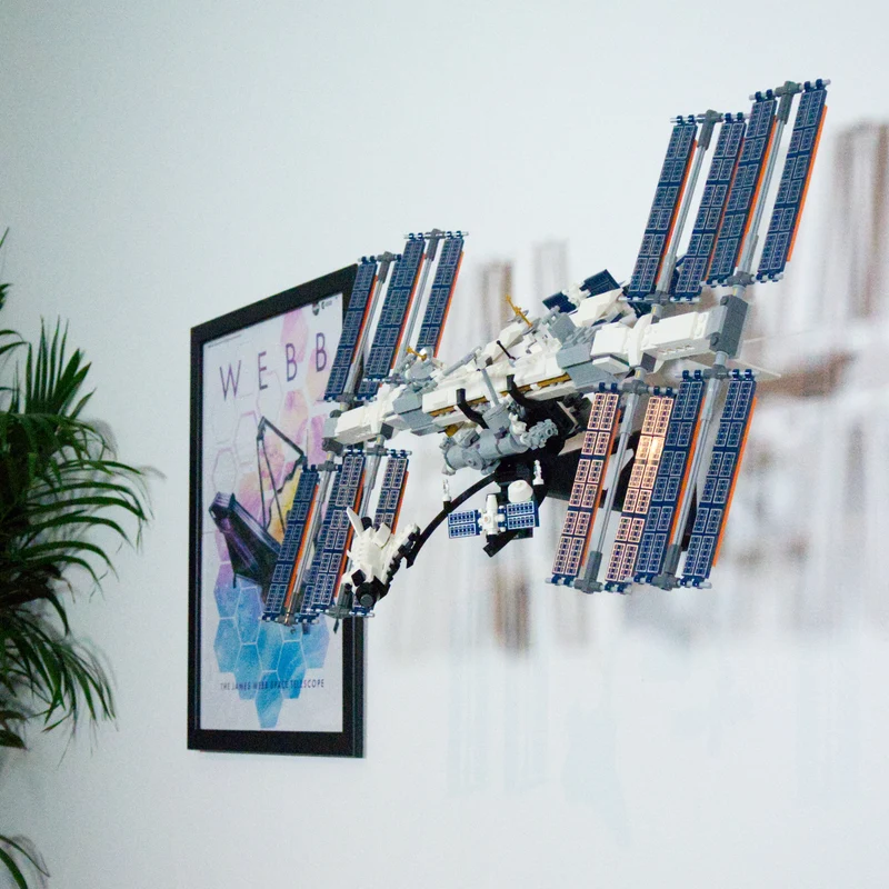 Support mural pour la station spatiale ISS de la NASA 21321