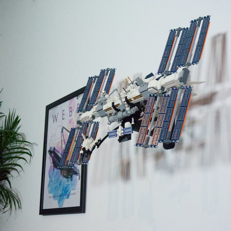 Support mural pour la station spatiale ISS de la NASA 21321