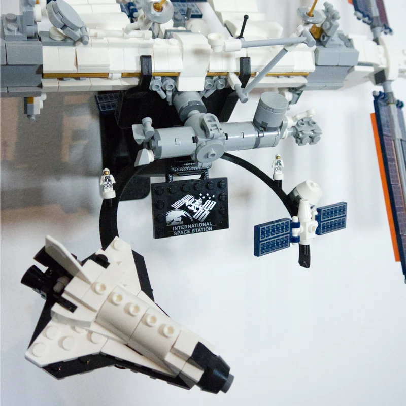 Support mural pour la station spatiale ISS de la NASA 21321