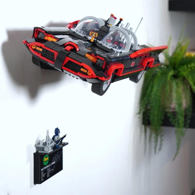 Support mural pour la Batmobile de la série télévisée classique 76328