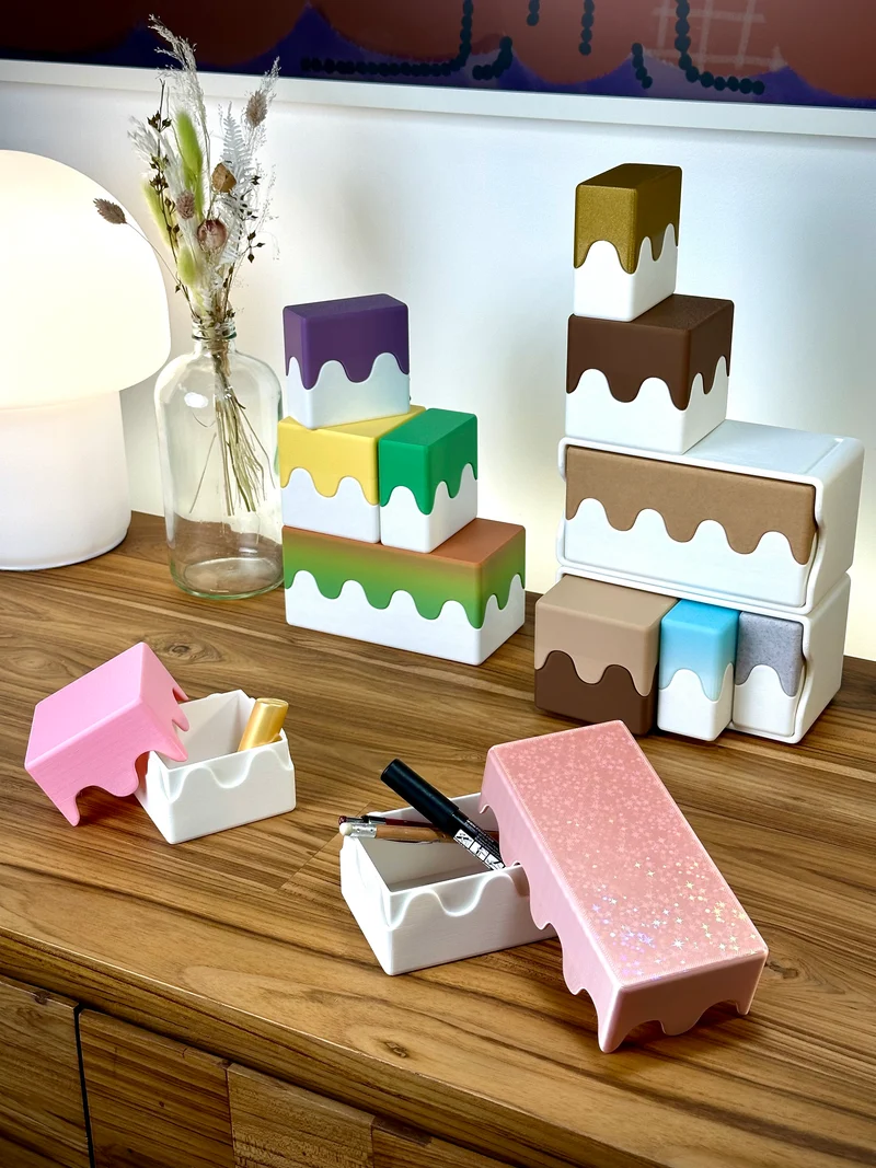 Boîtes ondulées empilables pour un rangement polyvalent