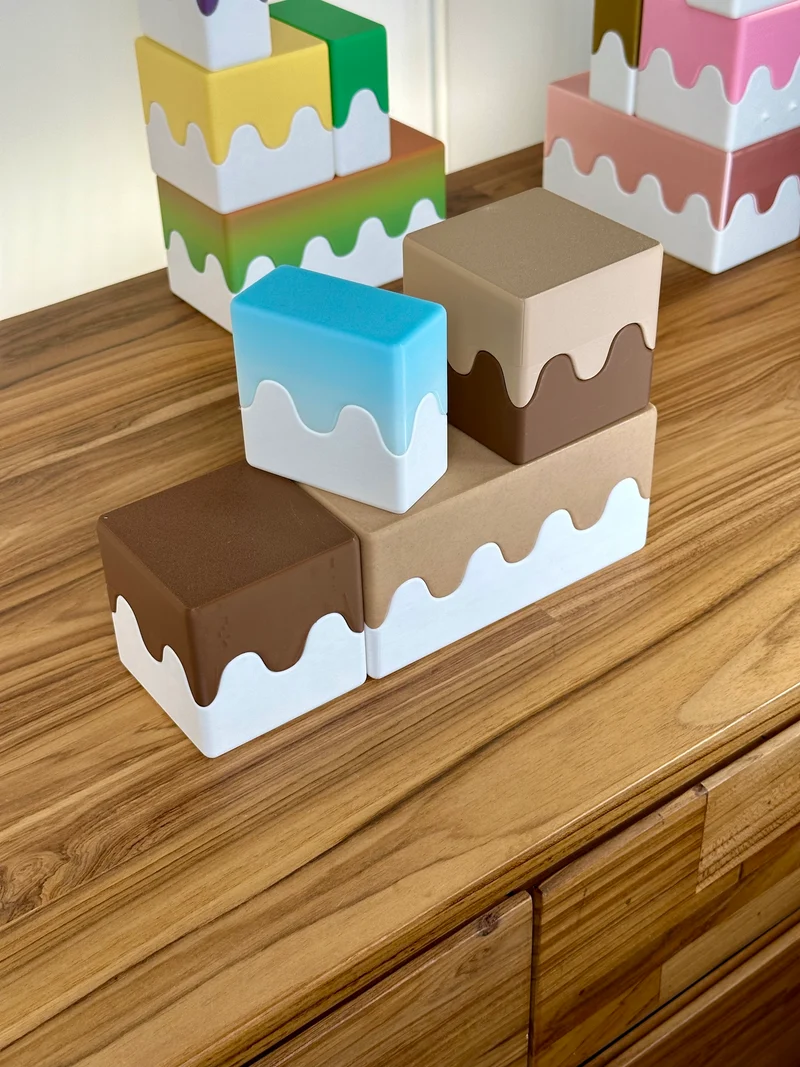 Boîtes ondulées empilables pour un rangement polyvalent
