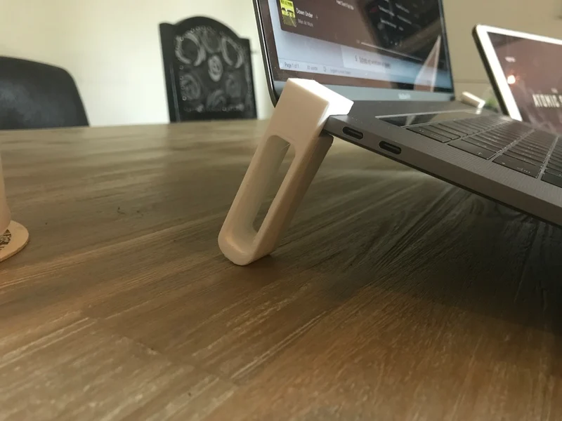 Support MacBook Pro pour un espace de travail optimisé