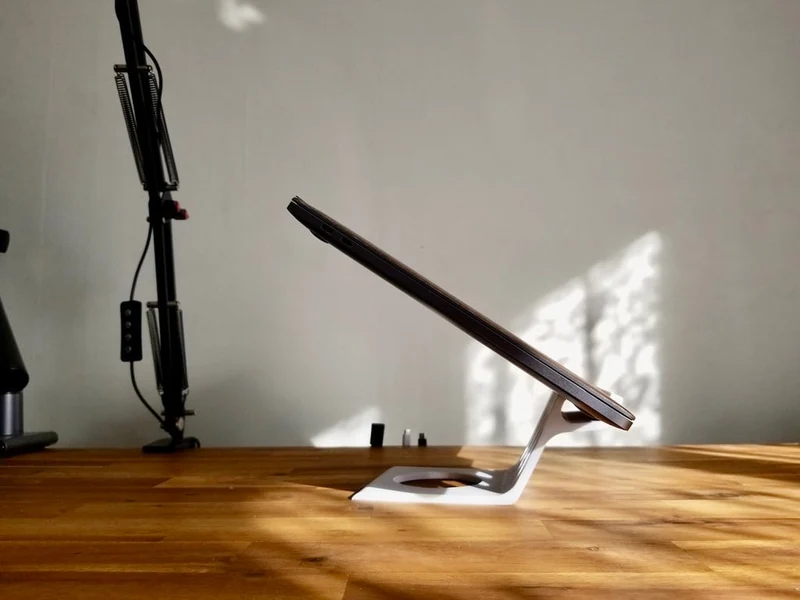 Support d'ordinateur portable élégant pour MacBook Pro