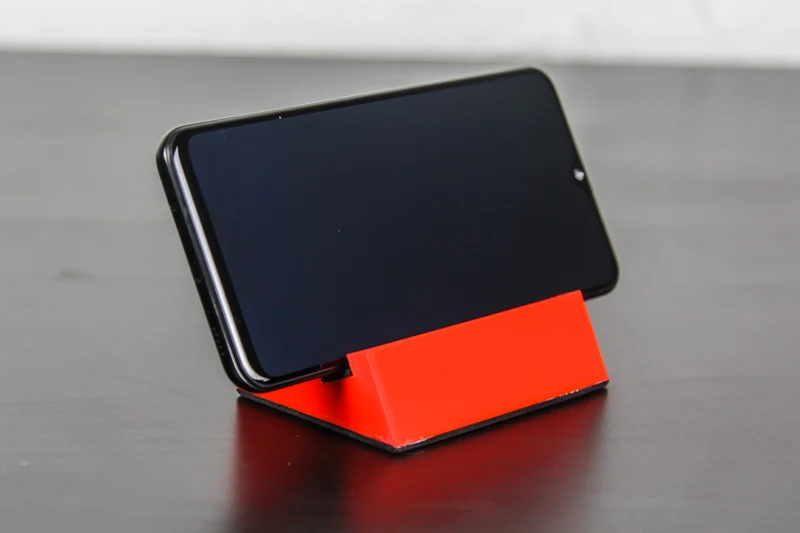 Support polyvalent pour téléphone et tablette avec confort antidérapant