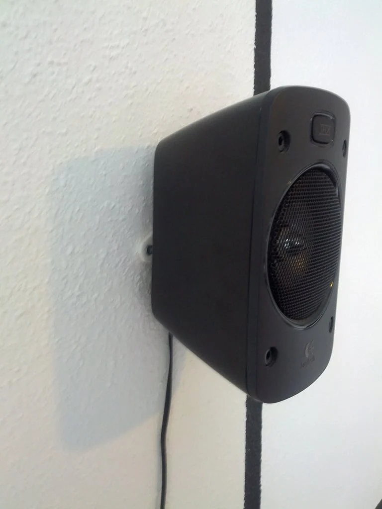 Support mural pour le système d'enceintes 5.1 Logitech Z906