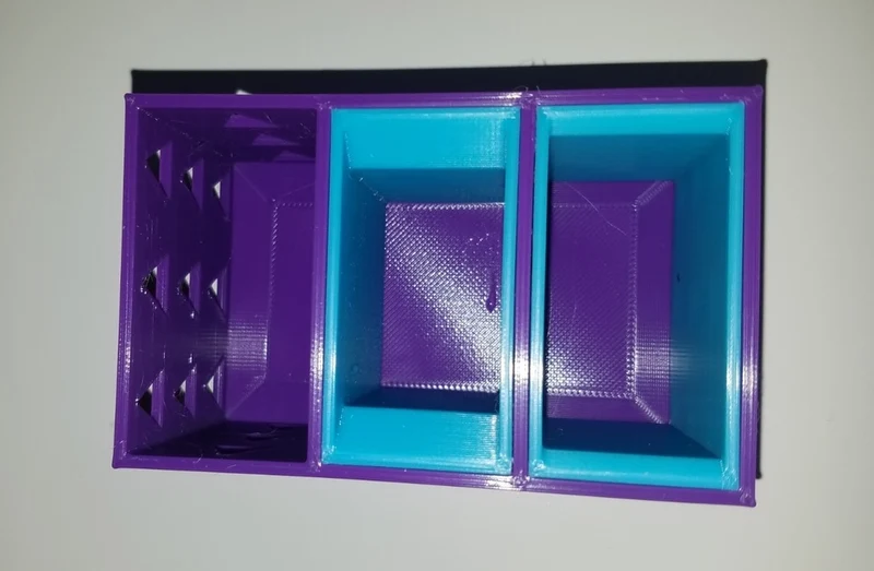 Triple support de télécommande avec de la place pour trois
