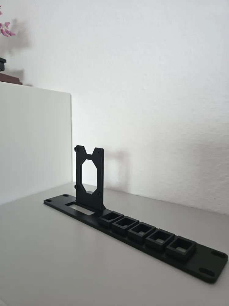 Support de montage en rack 10" pour Raspberry Pi et Keystone