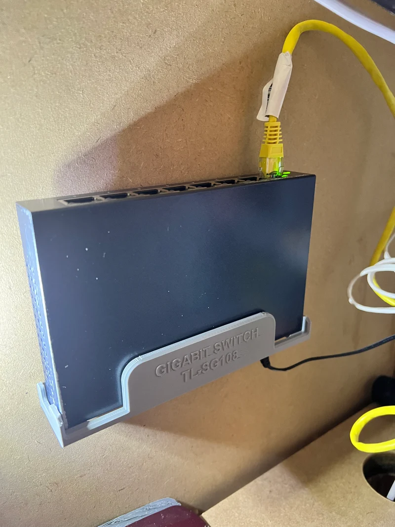Support mural pour commutateur Gigabit TP LINK SG108