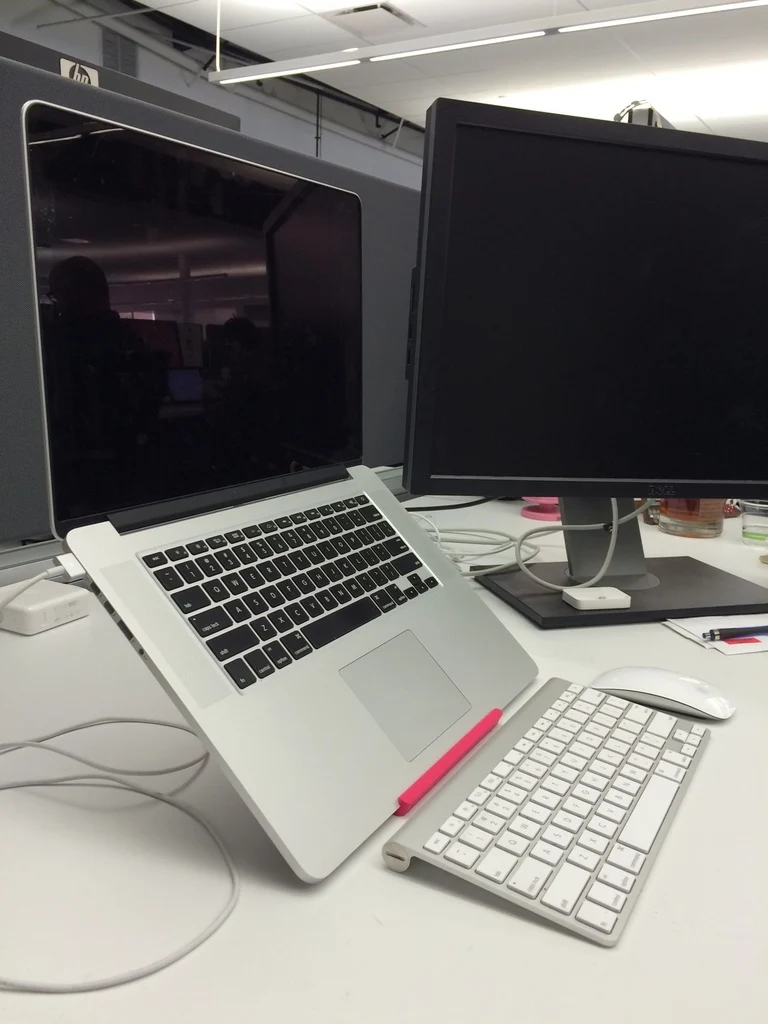 Support MacBook Pro - Stabilité et ergonomie améliorées