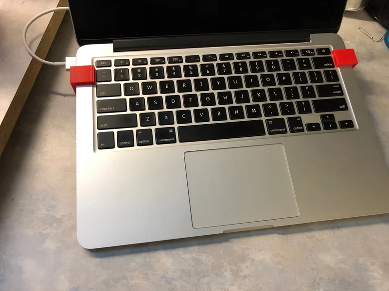 Support élévateur pour MacBook Pro Retina 13 pouces pour une circulation d'air optimale