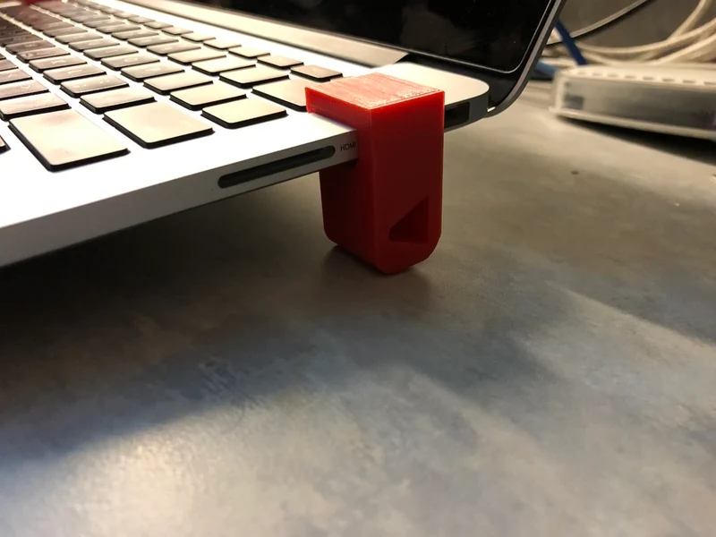 Support élévateur pour MacBook Pro Retina 13 pouces pour une circulation d'air optimale