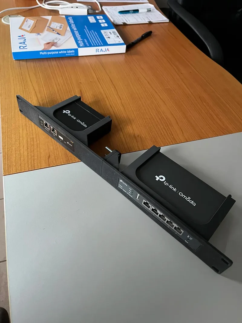 Support de montage en rack TP-Link Omada OC200 19 pouces