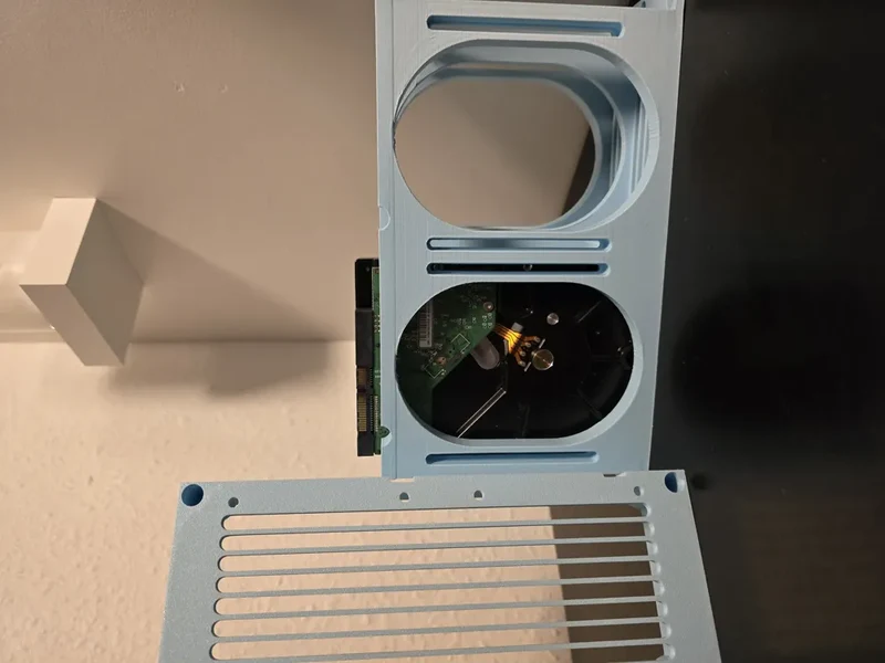 Support de montage en rack 19" pour disques durs 3,5" x 8