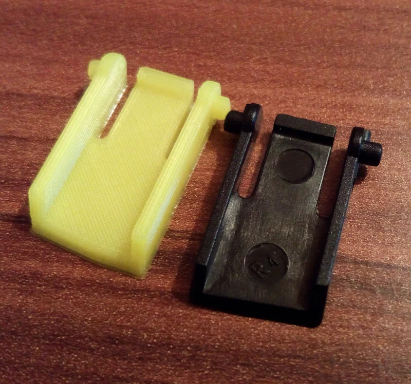 Remplacement des clips de pied de clavier Logitech G11