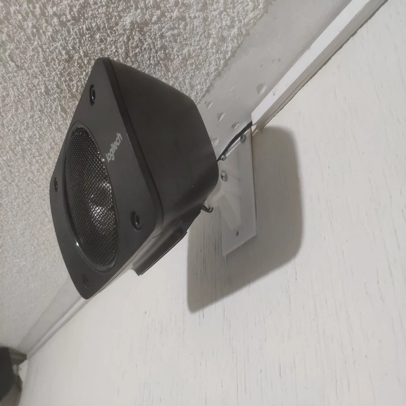 Support d'enceinte Logitech Z906 avec rotation flexible à 3 axes